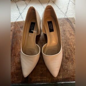 Jones New York Beige Pumps